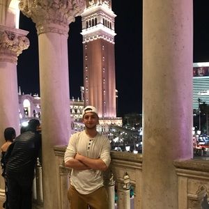 Meet your Posher, Blake